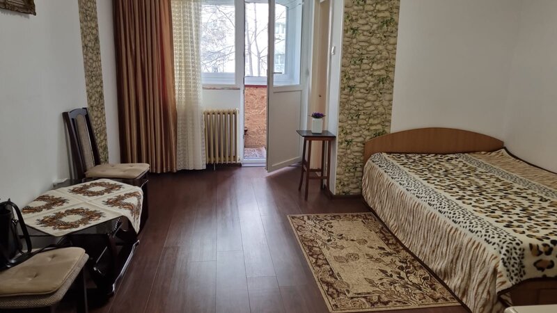 Titan, Diham, Str Nicolae Sebe