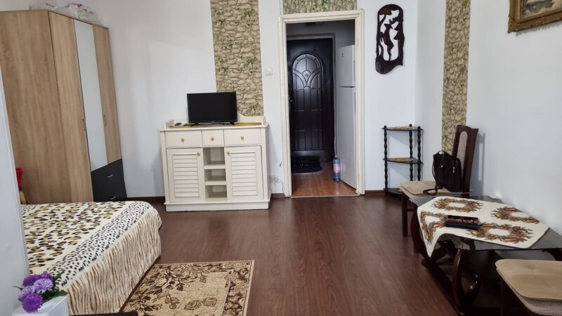 Titan, Diham, Str Nicolae Sebe