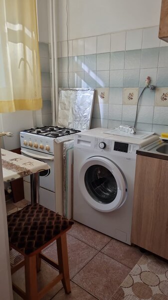 Titan, Diham, Str Nicolae Sebe