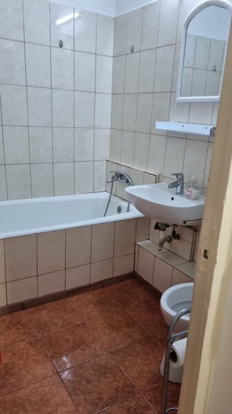 Titan, Diham, Str Nicolae Sebe